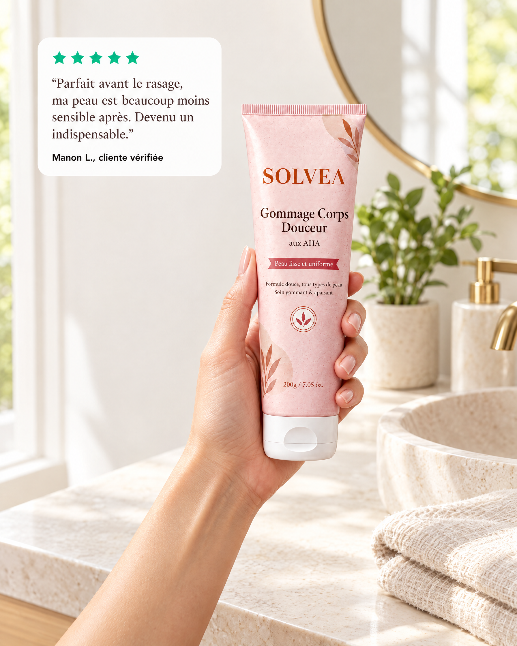 Gommage corps aux AHA Solvea avant rasage